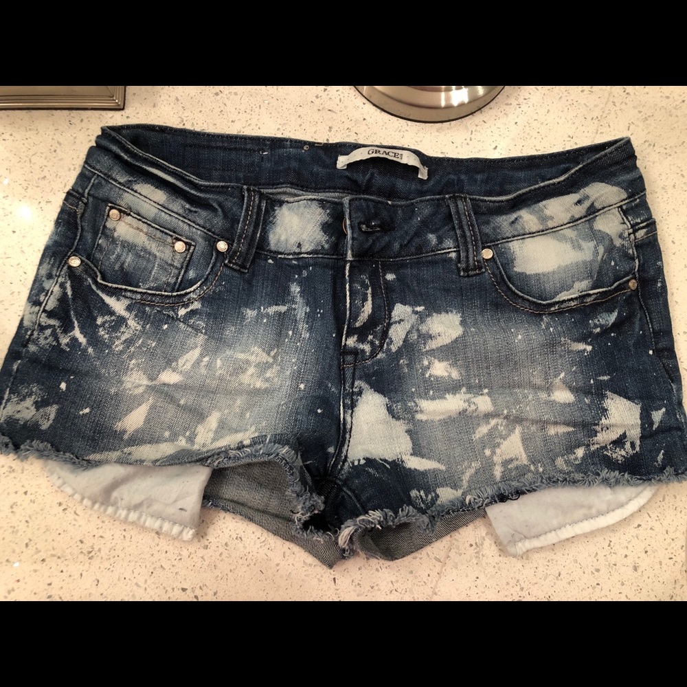 Grace in LA shorts